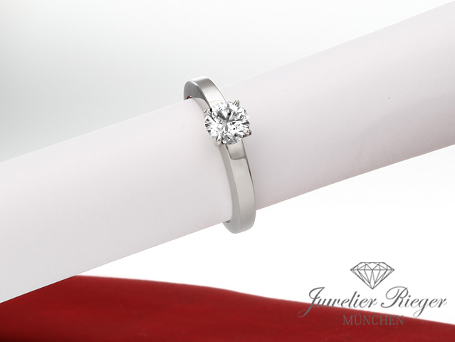 Bild 1 der Galerie: Cartier Solitär Ring Platin 950 Diamant 0,60 ct Brillanten Gr. 49 Alter 2014