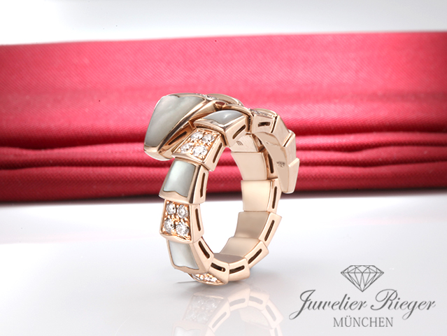 Bild 2 der Galerie: Bulgari Ring Serpenti Viper Rosegold 750 Perlmutt Diamanten Gr M Gold 350670