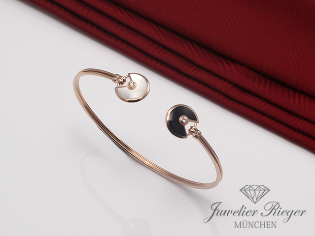 Bild 2 der Galerie: Cartier Armreif Amulette Rosegold 750 Gr. 17 2018 Onyx Perlmutt Diamanten Gold