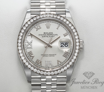 Uhransicht von vorne, hauptsächlich das Zifferblatt und die Lünette sichtbar. Rolex Datejust 36 126284 RBR 2020 LC100 Stahl Weissgold 750 Diamanten Automatik