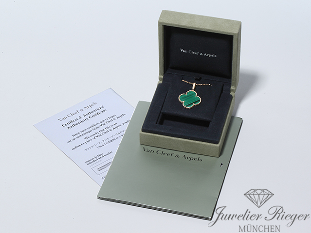 Bild 5 der Galerie: Van Cleef & Arpels Collier Magic Alhambra Gelbgold 750 Malachit 2014 VCARO3MG00