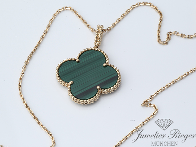 Bild 3 der Galerie: Van Cleef & Arpels Collier Magic Alhambra Gelbgold 750 Malachit 2014 VCARO3MG00