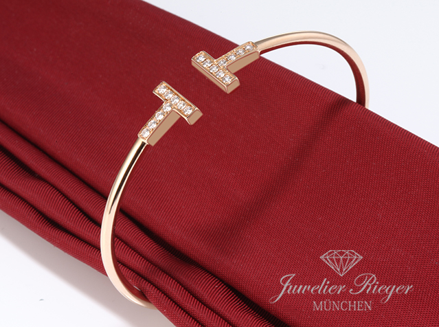 Bild 4 der Galerie: Tiffany & Co. T Wire Armreif Rosegold 750 Größe Large Diamanten Brillanten