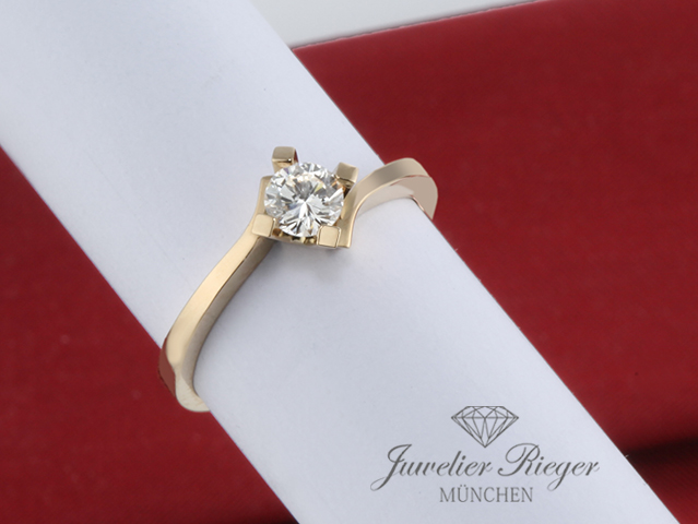 Bild 2 der Galerie: Wundervoller Solitär Ring Gelbgold 750 Diamant 0,35 ct Brillant Gr. 54 Gold