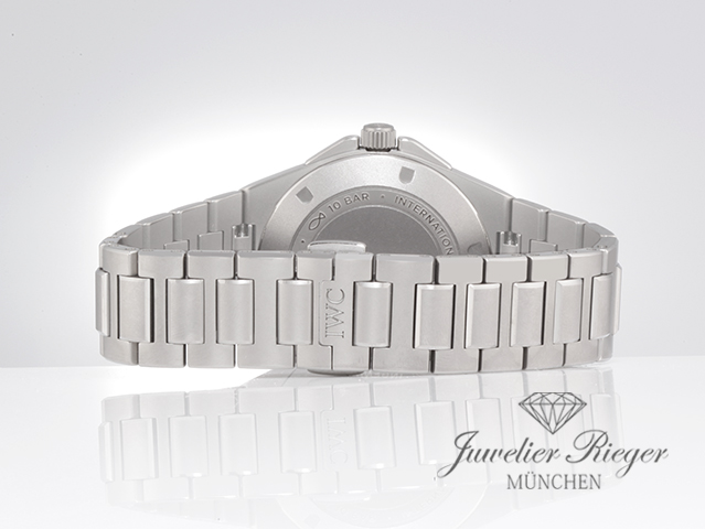 Bild 6 der Galerie: IWC Ingenieur 40 mm Titian IW328904 Automatik Titanium Herren