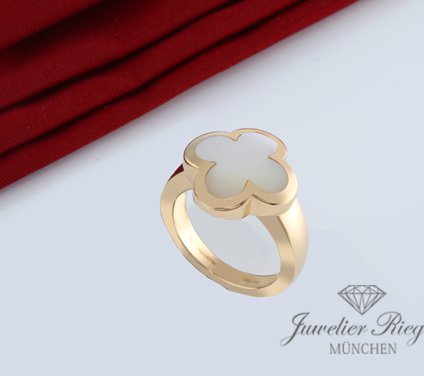 . Van Cleef & Arpels Ring Pure Alhambra Gelbgold 750 Gr. 52 2012 VCARA35952